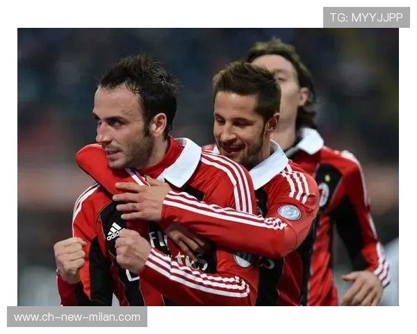 AC米兰传球走位课：教练强调空档创造与球员互换位置